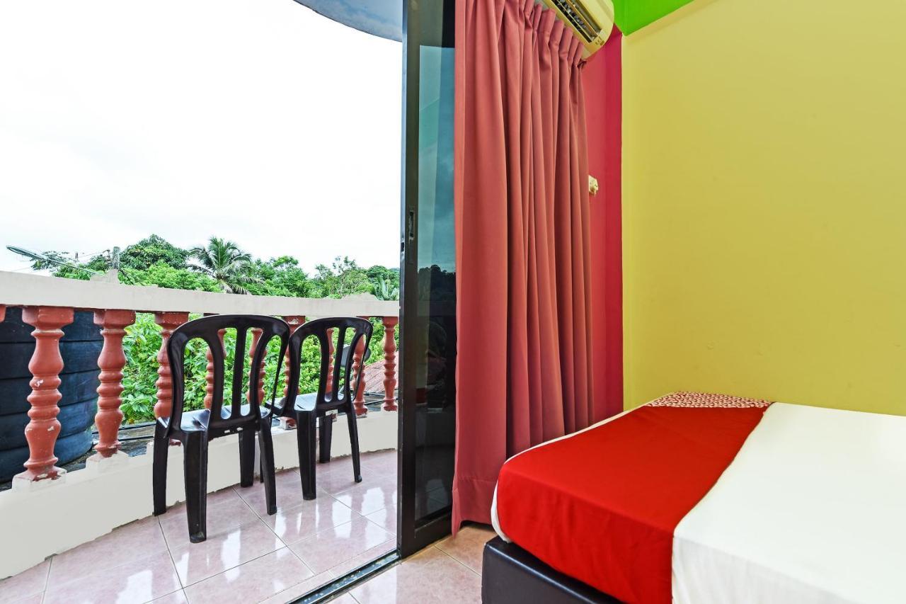 Oyo 90565 Teresek View Motel Kuala Tahan Exterior foto